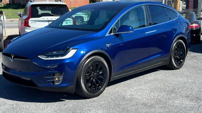 TESLA MODEL X 2017 5YJXCDE20HF054239 image